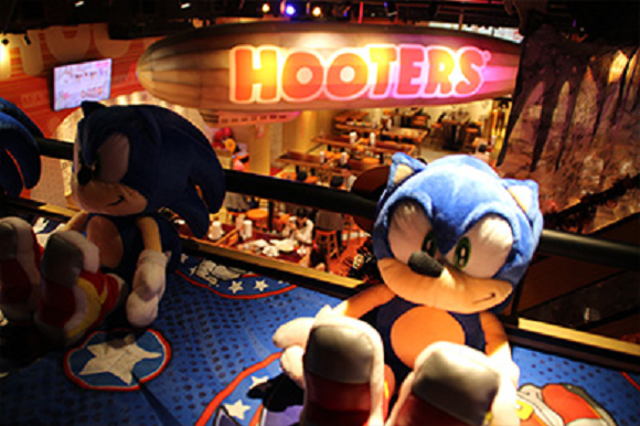 Sonic Forces promotion at Hooters