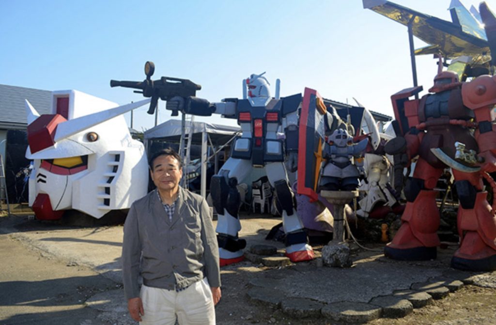 Japanese Barber Creates Giant Gundam States