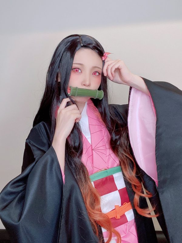 Japan's Top Cosplayer Pulls Off Perfect Nezuko with Items from Home