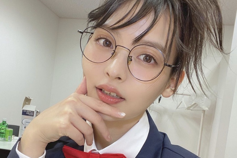 Voice Actress Sumire Uesaka Busts Out Some Detective Conan Cosplay