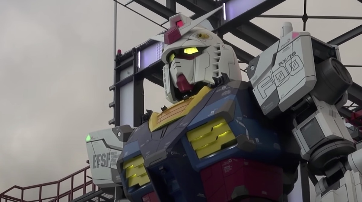 giant gundam robot