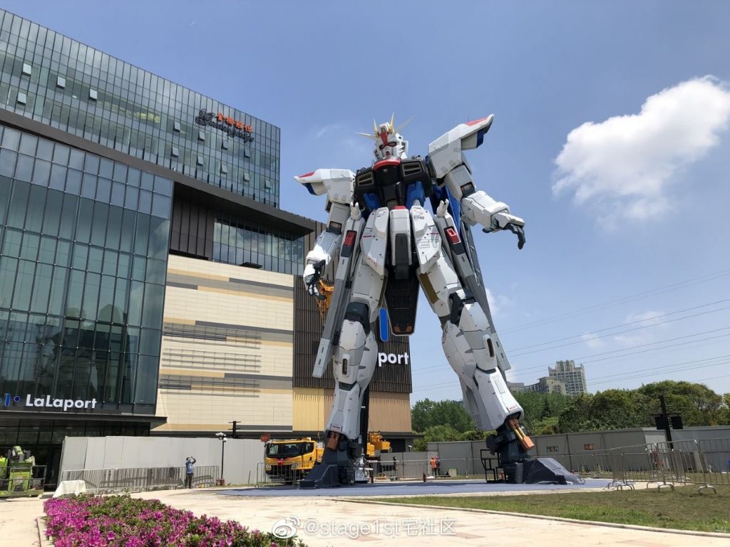 new gundam statue