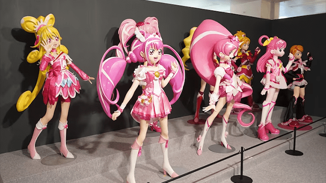 Pink Cure statues at the Precure exhibition