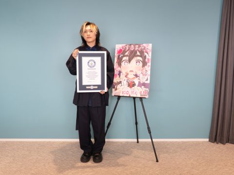 Here’s Why The 100 Girlfriends Who Really, Really, Really, Really, REALLY Love You Earned a Guinness World Record